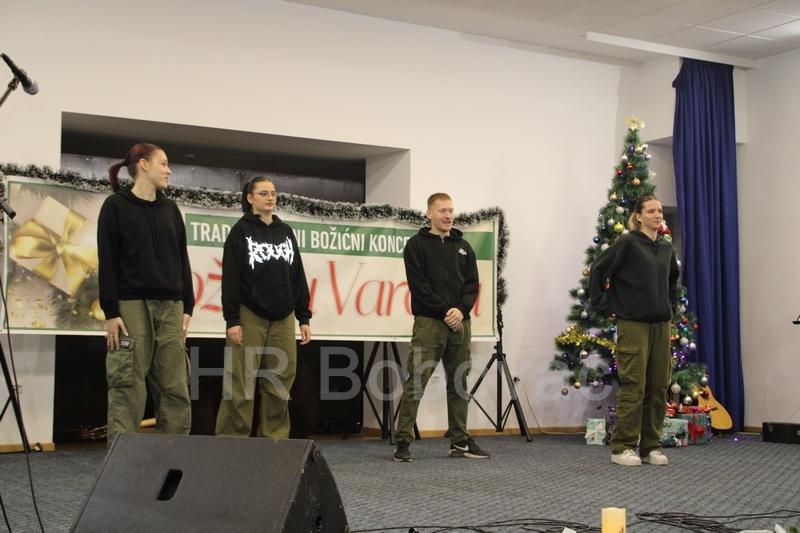 koncert-Bozic-u-varesu-10