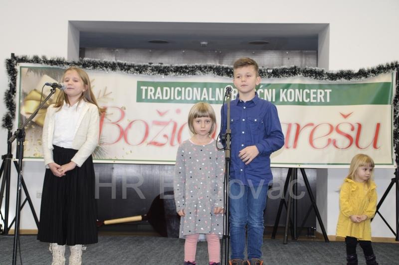 koncert-Bozic-u-varesu-15