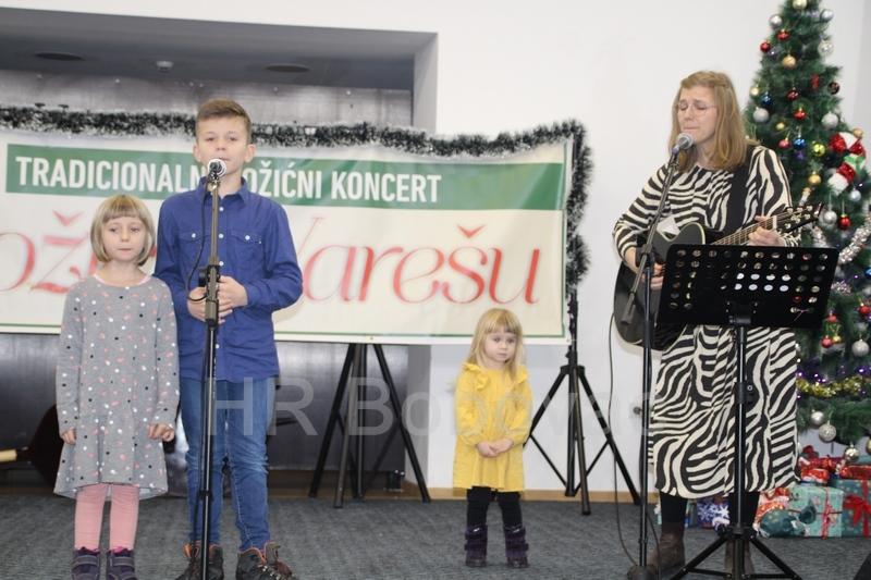 koncert-Bozic-u-varesu-16