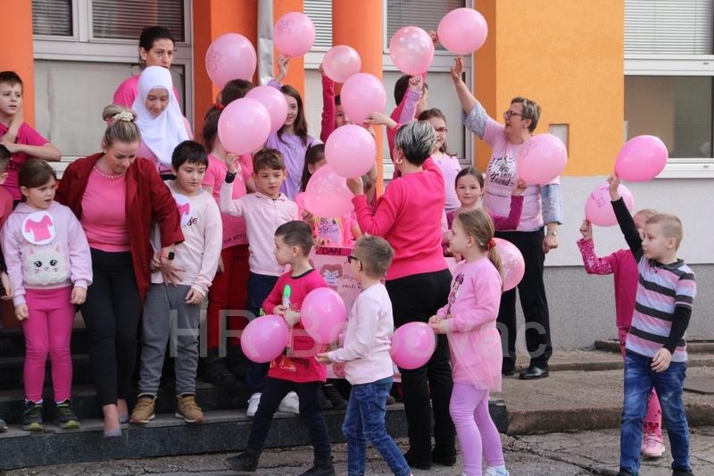 OS-Vares-pink-shirt-day-96