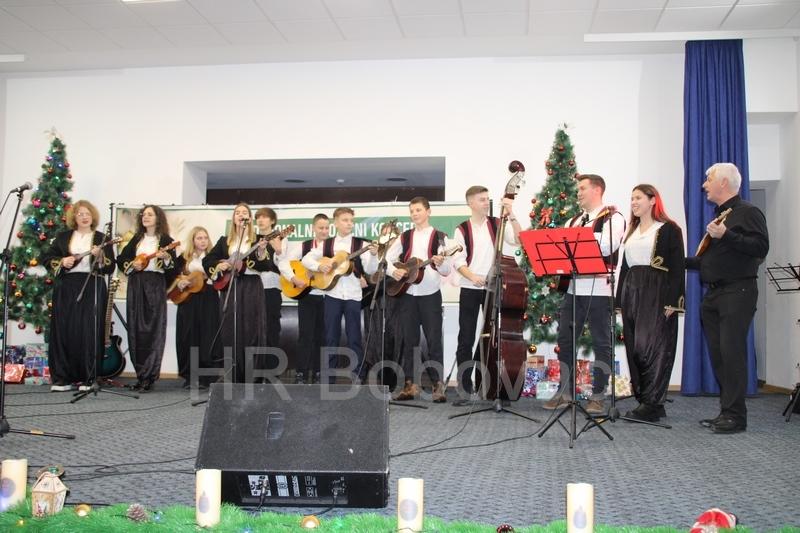 koncert-Bozic-u-Varesu-3