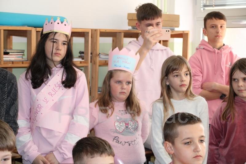 OS-Vares-Pink-shirt-day-12