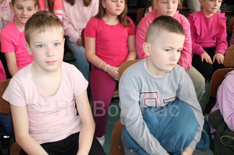 OS-Vares-Pink-shirt-day-15