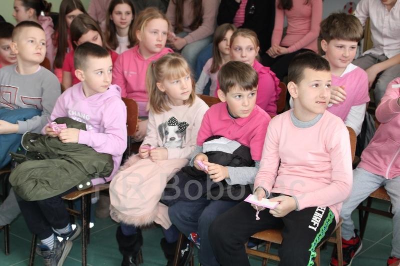 OS-Vares-Pink-shirt-day-17