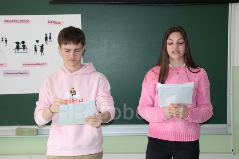 OS-Vares-Pink-shirt-day-21