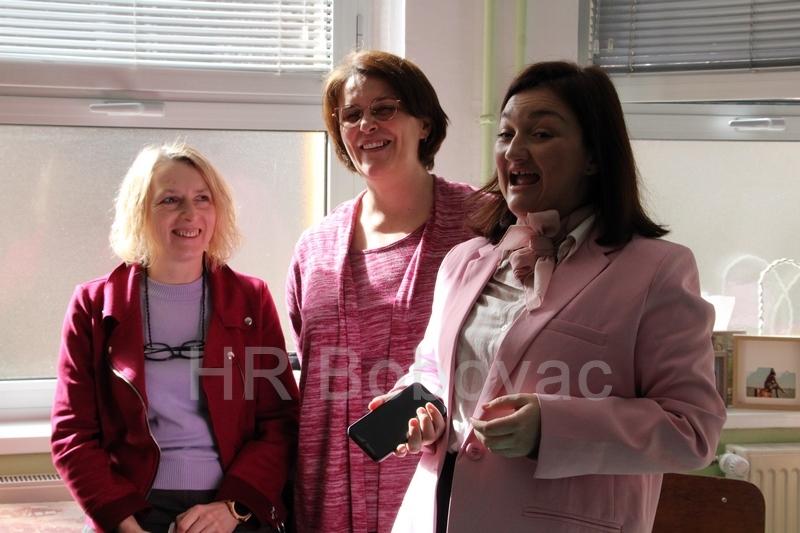 OS-Vares-Pink-shirt-day-32