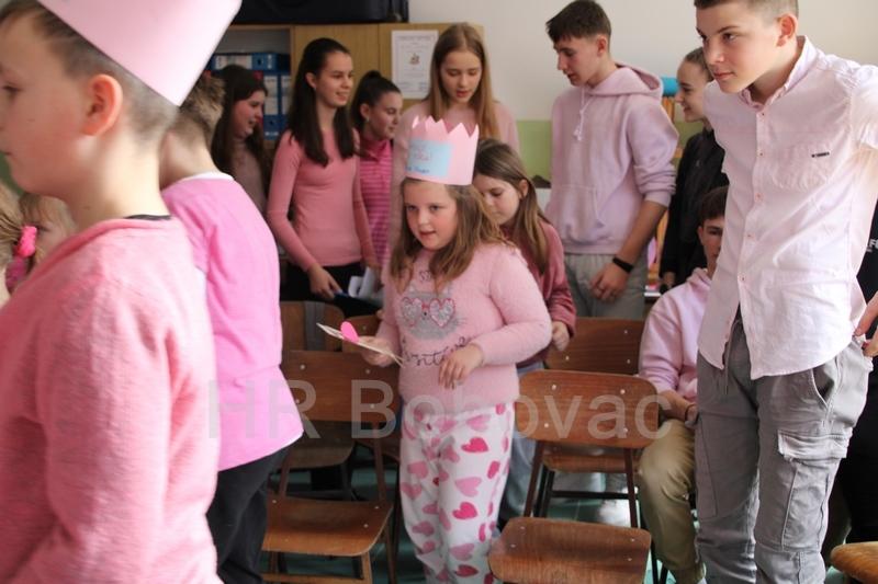 OS-Vares-Pink-shirt-day-43
