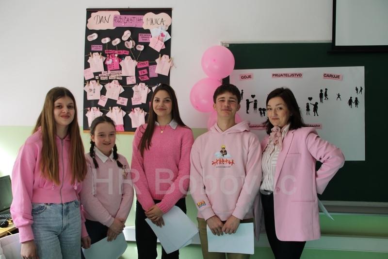 OS-Vares-Pink-shirt-day-8
