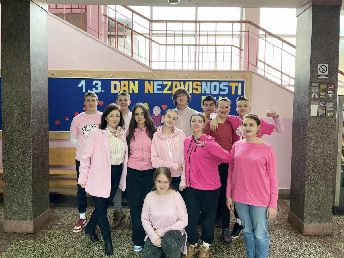 pink-shirt-day-11