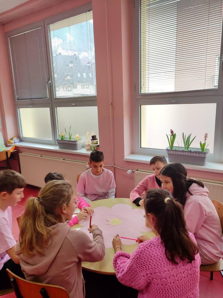 pink-shirt-day-31