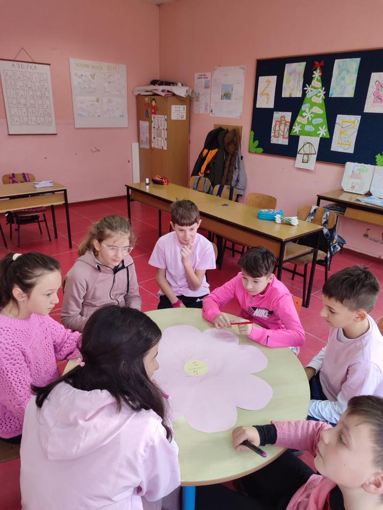 pink-shirt-day-32