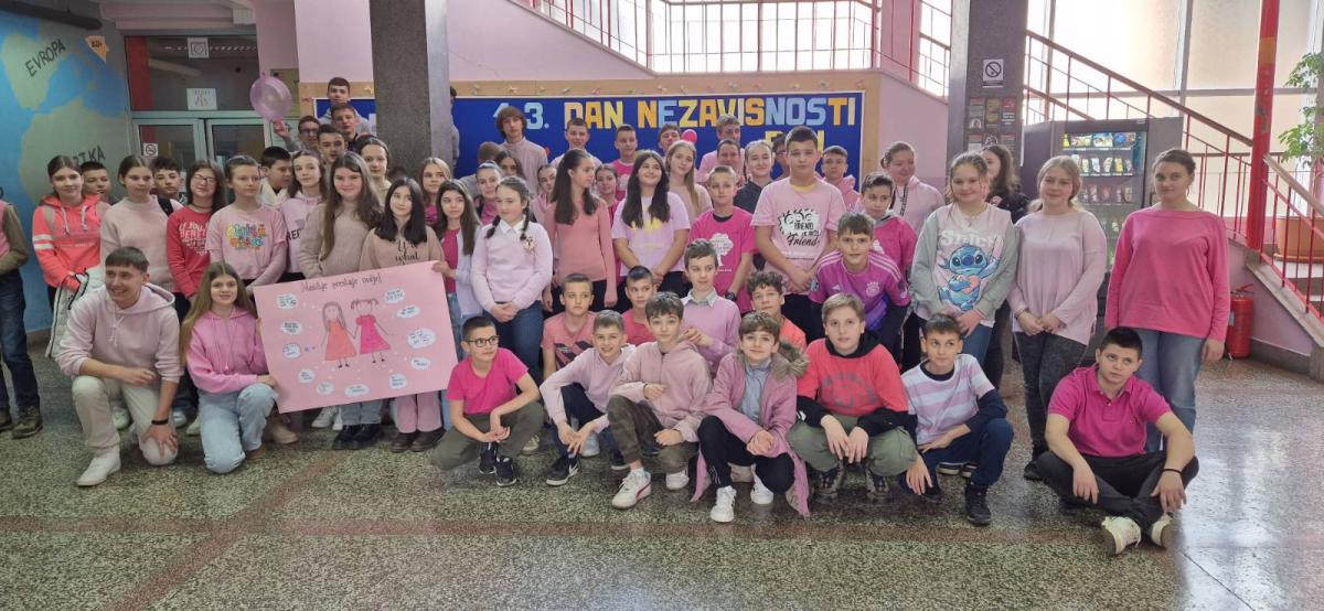 pink-shirt-day-34