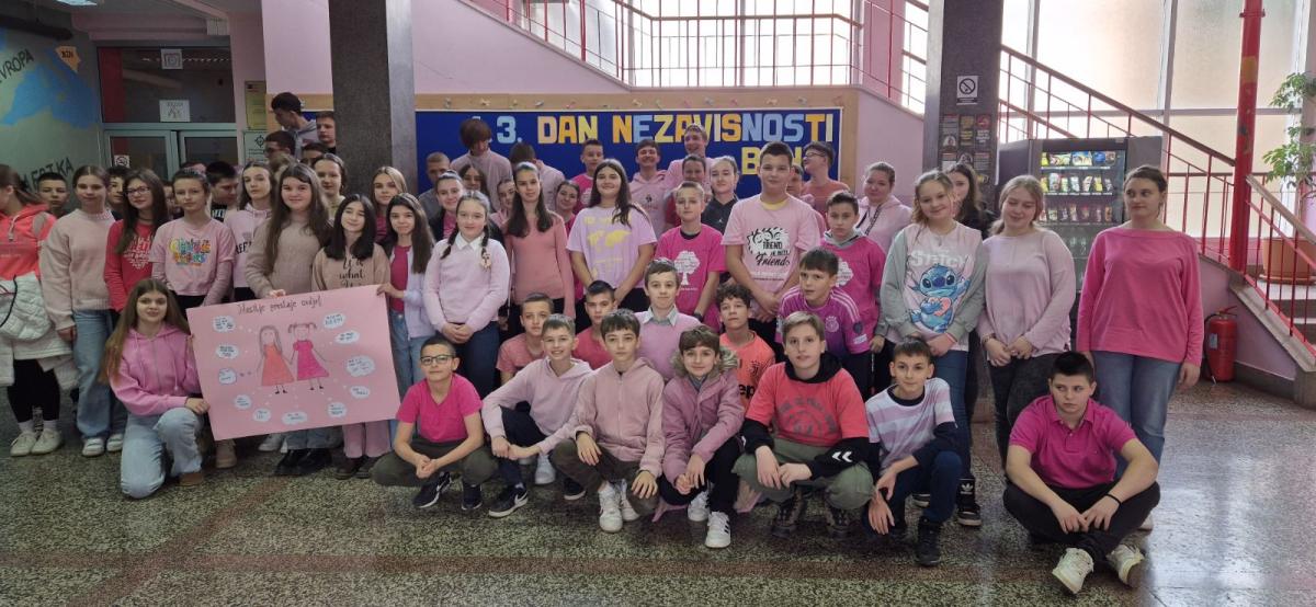 pink-shirt-day-44