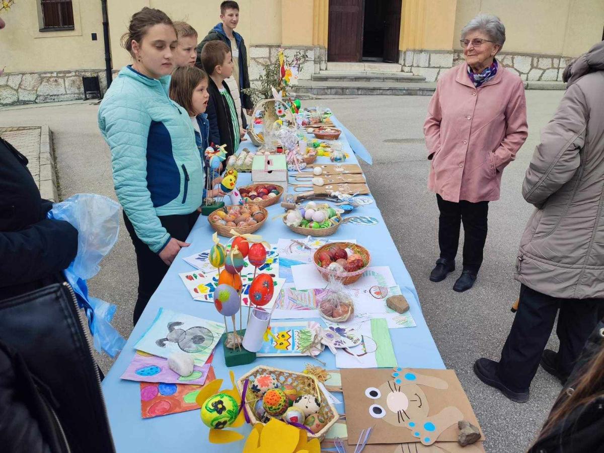 OWS-Vares-uskrsna-prodajna-izlozba-7