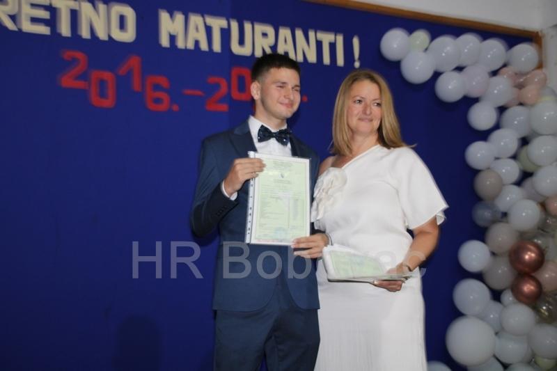 OS-Vares-Majdan-mala-matura-64