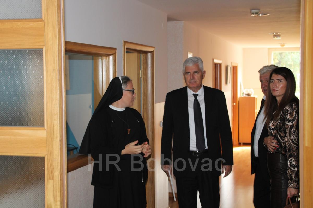 IMG7847-CovicVares