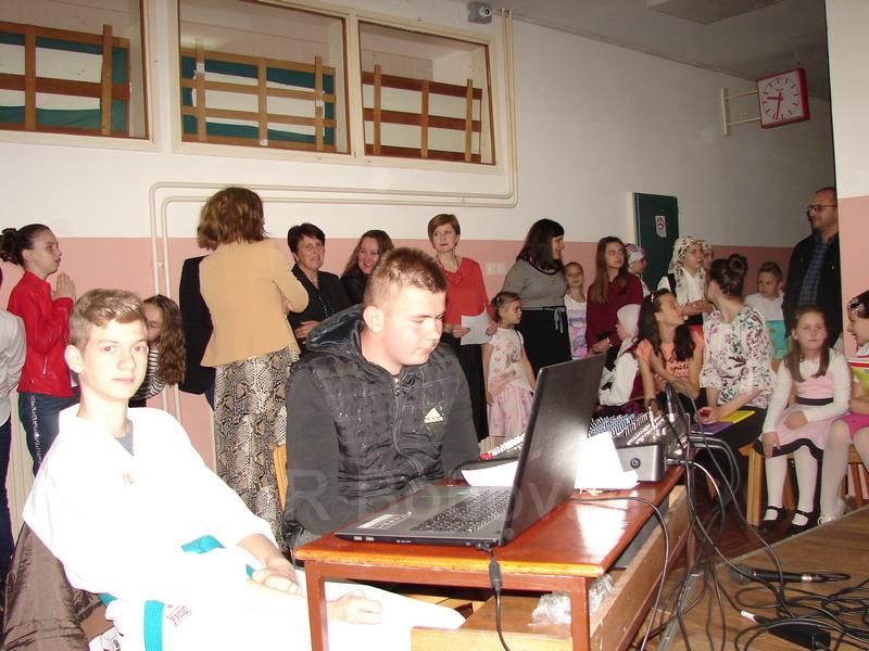 DSC00001-MajdanDanSkole