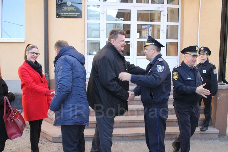 IMG2520-PolicijaVozilo