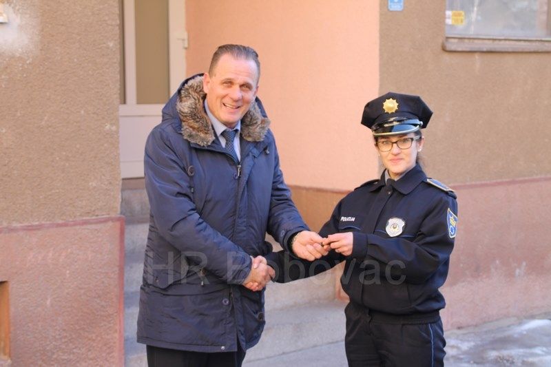 IMG2526-PolicijaVozilo