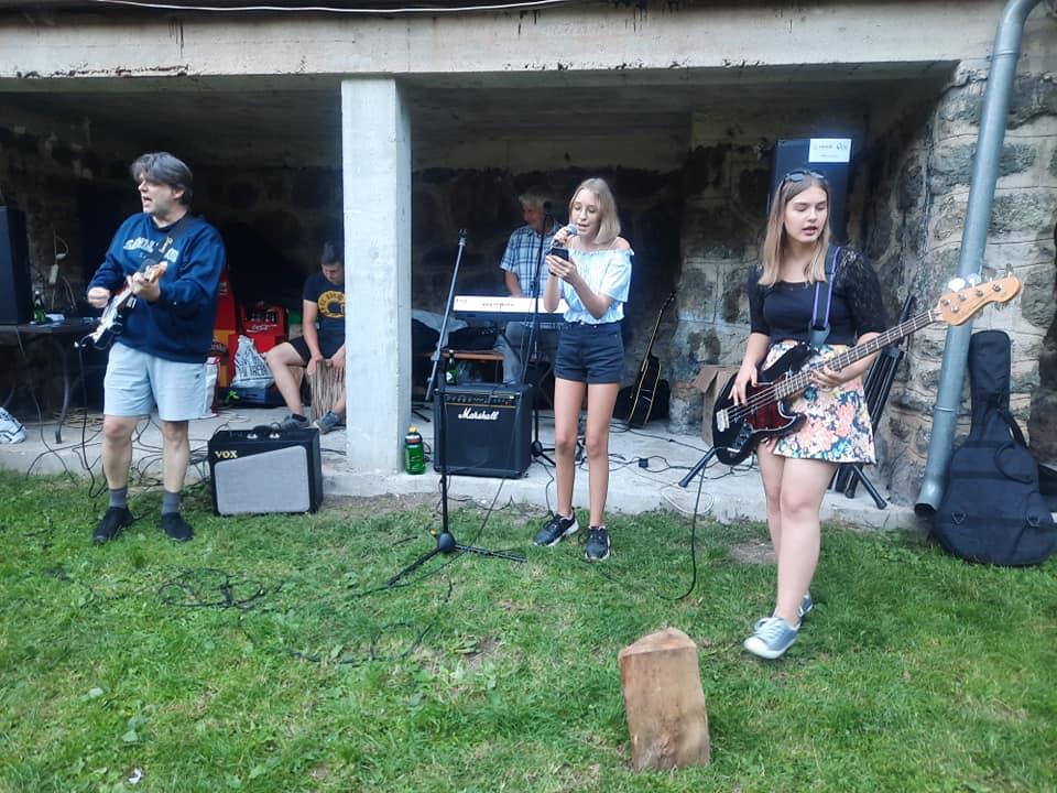 rockskola25