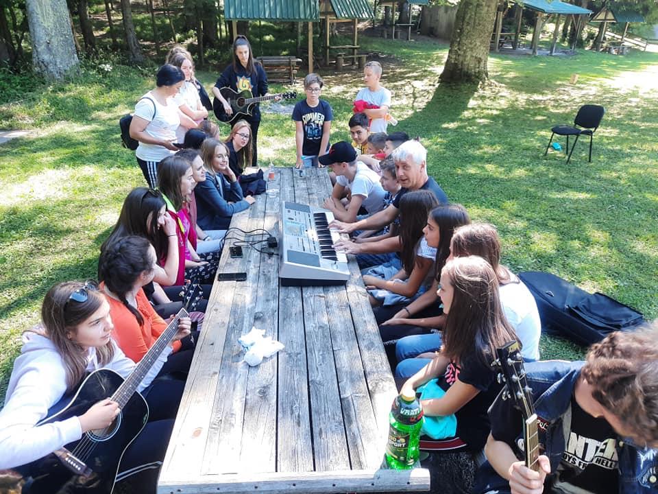 rockskola35