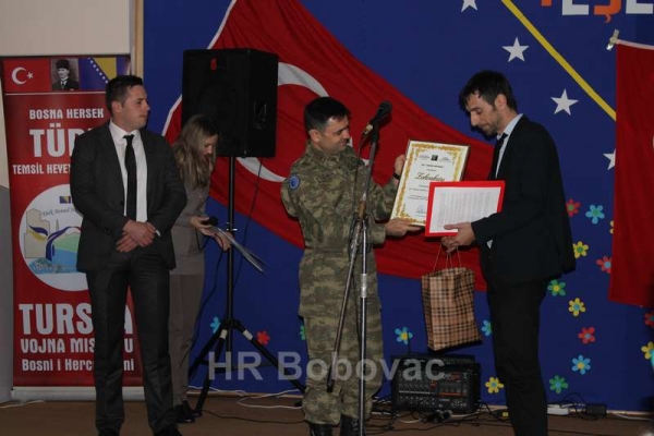 OŠ Vareš Majdan dobila vrijednu opremu
