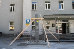 Postavljeno spomen obilježje ispred općinske zgrade