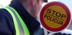 Ne otvarajte lažnim policajcima!