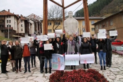 Šetnjom kroz grad obilježen Međunarodni dan srednjoškolaca