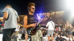 Emir Zec, kao član najvećeg rock benda, nastupao u Ceseni