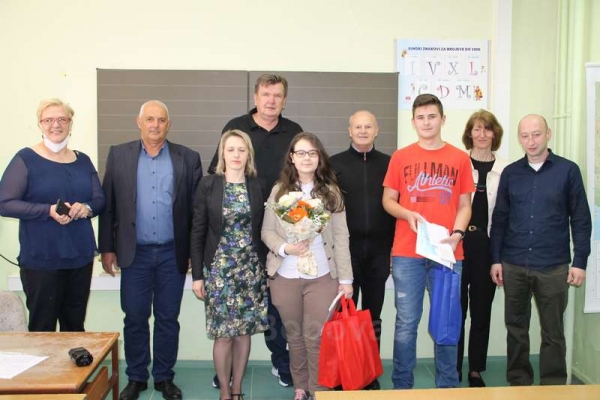 Merjem Begović i Valentin Jurkić učenici generacije Osnovne škole Vareš