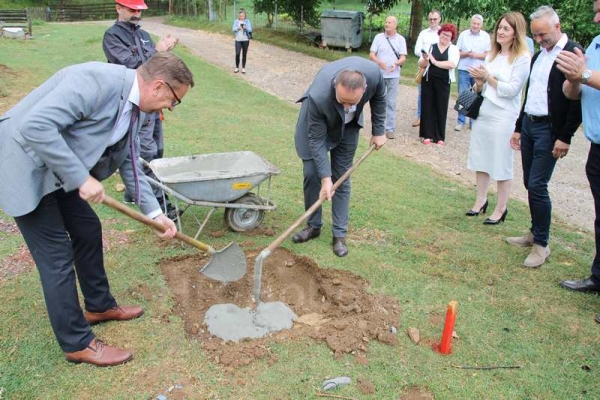 Položen kamen temeljac za školu na Kokoščićima