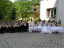 15 prvopričesnika u župi Vareš