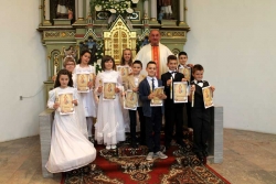 10 prvopričesnika u župi Vareš