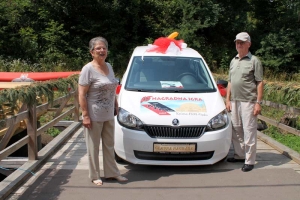 Uručeni ključevi sretnim dobitnicima automobila