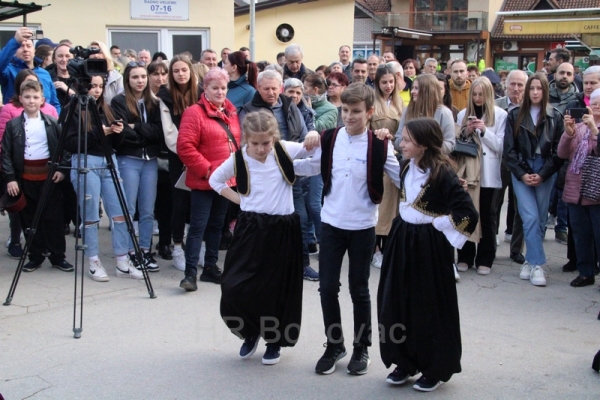 Vareš fest okupio veliki broj građana i izlagača