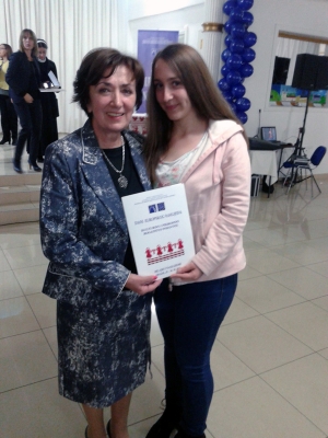 Uspjeh vareške maturantice na manifestaciji Mladi i naslijeđe