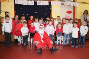 Novogodišnja priredba u vrtiću