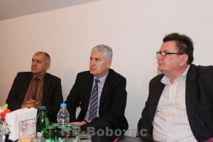 Predsjednik Čović posjetio OO HDZ Vareš i Župni ured