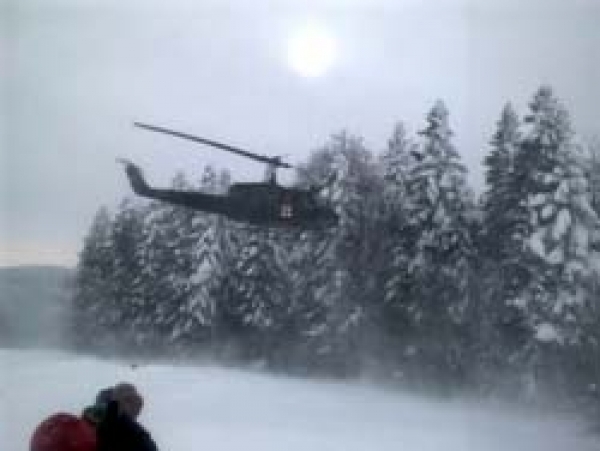 OS BiH helikopterom dostavili lijekove i hranu