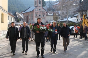 Položeno cvijeće na spomen obilježjima u povodu Dana neovisnosti