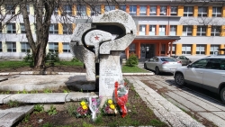 Položeno cvijeće na spomen obilježje poginulima u Drugom svjetskom ratu