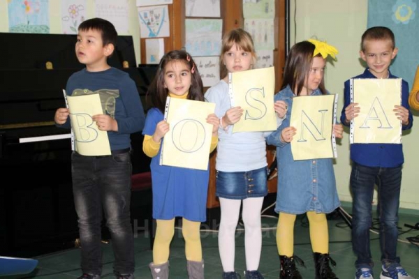 U Osnovnoj školi Vareš obilježen Dan državnosti BiH