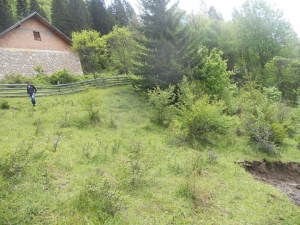Klizište oštetilo školu u Ligatićima