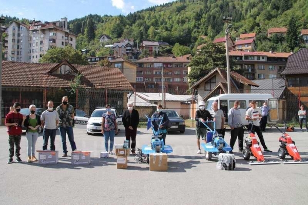 Predstavnici World Visiona uručili donacije korisnicima