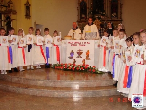Podijeljen sakrament Prve pričesti