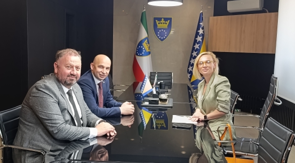 Premijer Pivić i ministar Šibonjić sa izvršnom direktoricom za korporativne poslove kompanije Adriatic Metals BiH Sanelom Karić: Vareš kao centar novih ulaganja