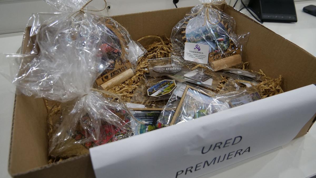 suvenirnica-preporod-0311-3