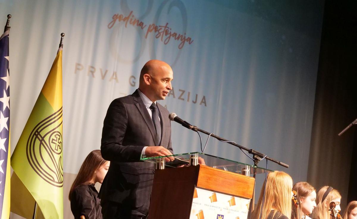 gimnazija-80-bnp-0711-3