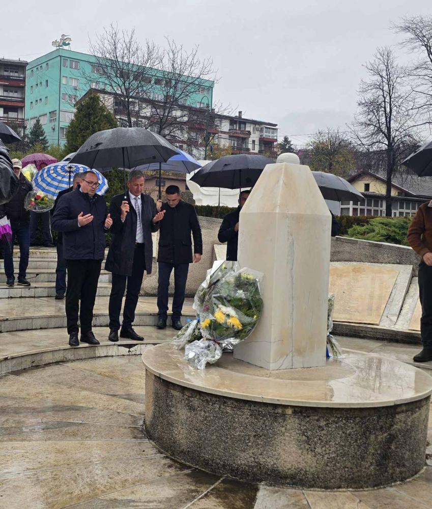 Ministar-Sirovica-na-obiljeavanju-32-godinjice-osnivanja-311-lahke-brigade-Kakanj-4